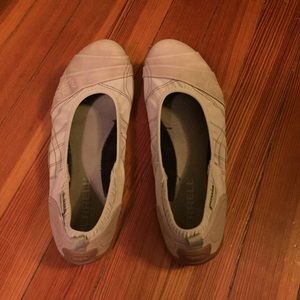 Merrell flats
